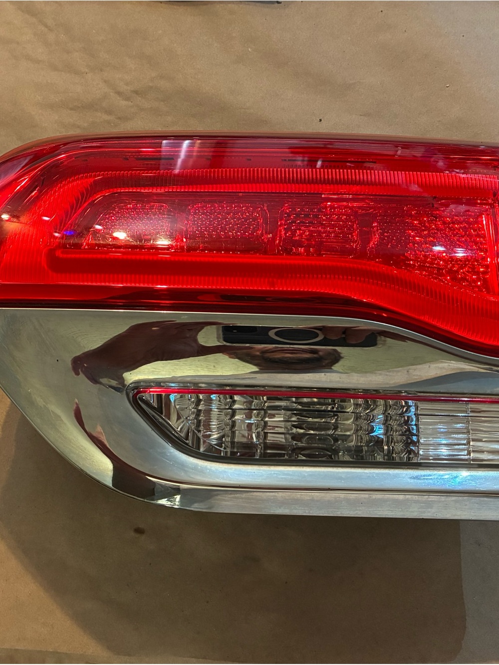 2014-2021 Jeep Grand Cherokee OEM Passenger-Side INNER Tail Light Assembly